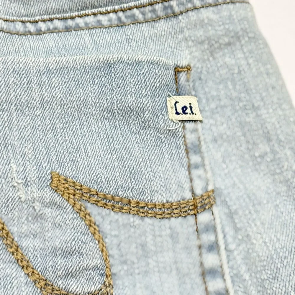 Vintage l.e.i. 